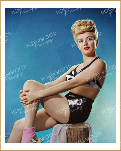 Betty Grable PINUP GIRL 1944 | Hollywood Pinups Color Prints
