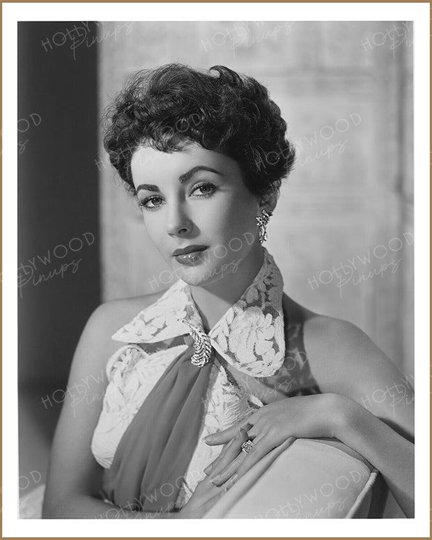 Elizabeth Taylor Graceful Glamour 1952 | Hollywood Pinups Color Prints