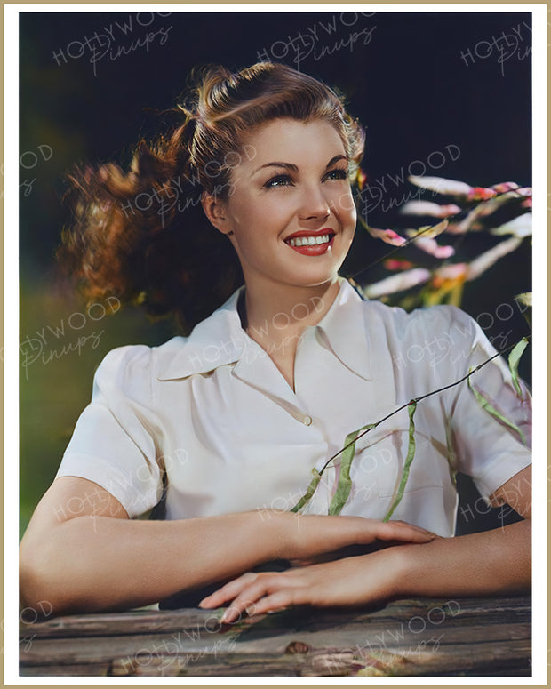 Esther Williams Windswept Beauty 1944 | Hollywood Pinups Color Prints