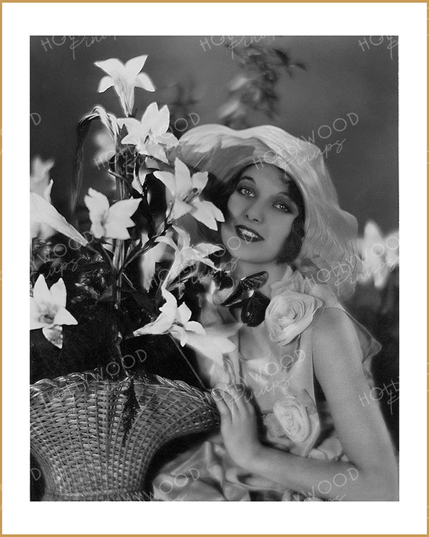 Loretta Young Lily Bouquet 1929 | Hollywood Pinups Color Prints