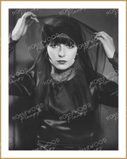 Louise Brooks in PANDORA'S BOX (1929) – “Black Widow” | Hollywood Pinups Color Prints