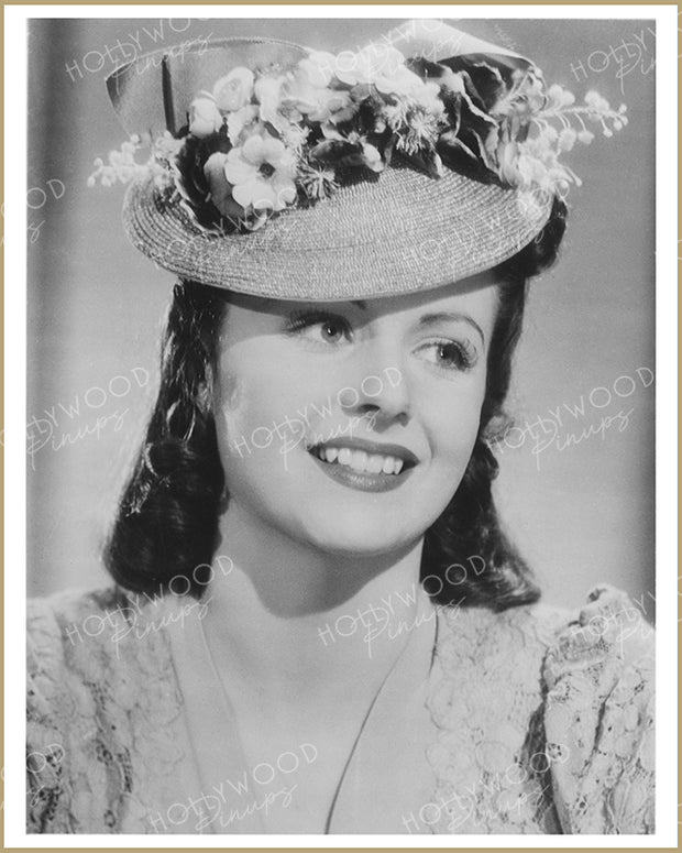 Margaret Lockwood THE STARS LOOK DOWN 1940 | Hollywood Pinups Color Prints
