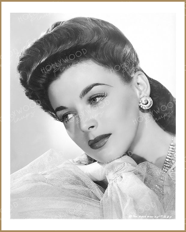 Marguerite Chapman Daydream Beauty 1942 | Hollywood Pinups Color Prints
