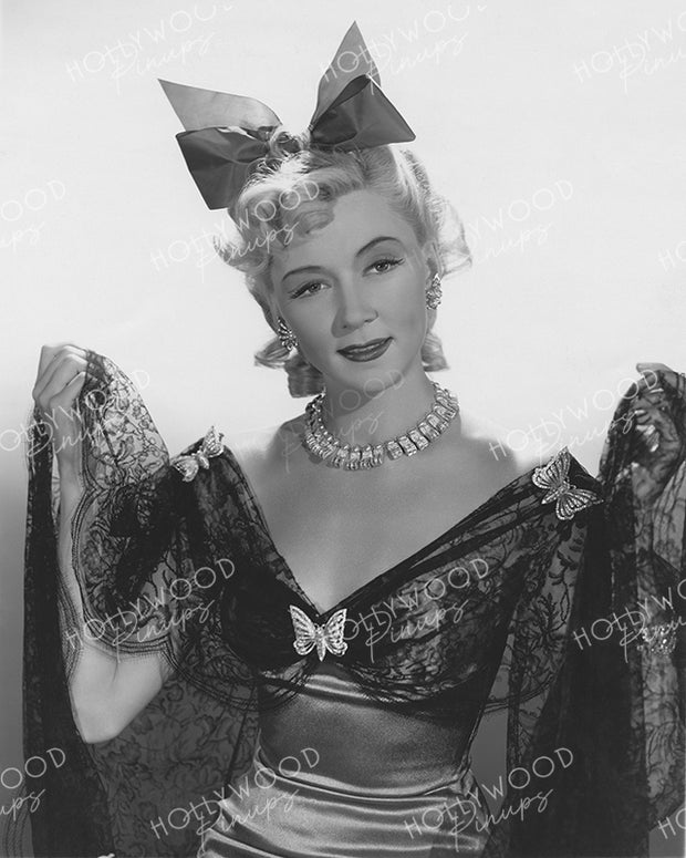 Gloria Grahame Lace Fantasy 1947 | Hollywood Pinups Color Prints