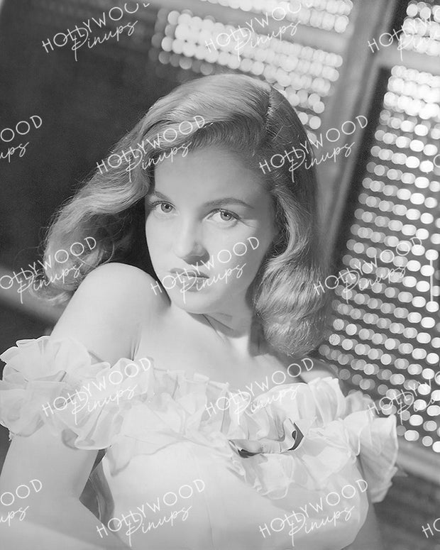 Marilyn Monroe by EDWIN STEINIE 1946 | Hollywood Pinups Color Prints