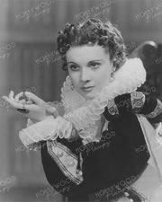 Vivien Leigh in FIRE OVER ENGLAND 1937 | Hollywood Pinups Color Prints