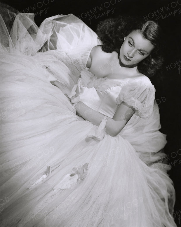 Vivien Leigh in WATERLOO BRIDGE 1940 | Hollywood Pinups | Film Star Colour and B&W Prints