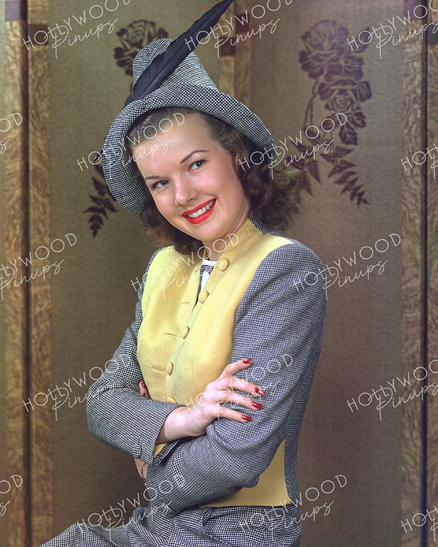 Gale Storm Chic Costume 1945 - NEW ! | Hollywood Pinups | Film Star Colour and B&W Prints