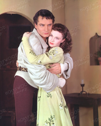 Laurence Olivier & Vivien Leigh ROMEO AND JULIET 1940 | Hollywood Pinups | Film Star Colour and B&W Prints