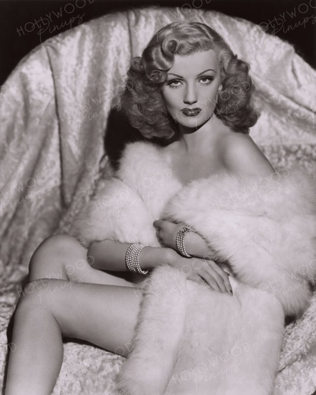 Dolores Moran Foxy Fur 1945