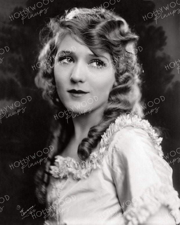 Mary Pickford by NELSON EVANS 1926 | Hollywood Pinups Color Prints