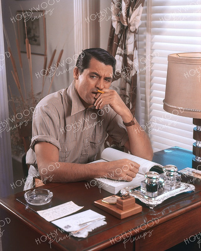壁掛け写真　cary grant Cary Grant Home Office 1939 | Hollywood Pinups | Film Star Color